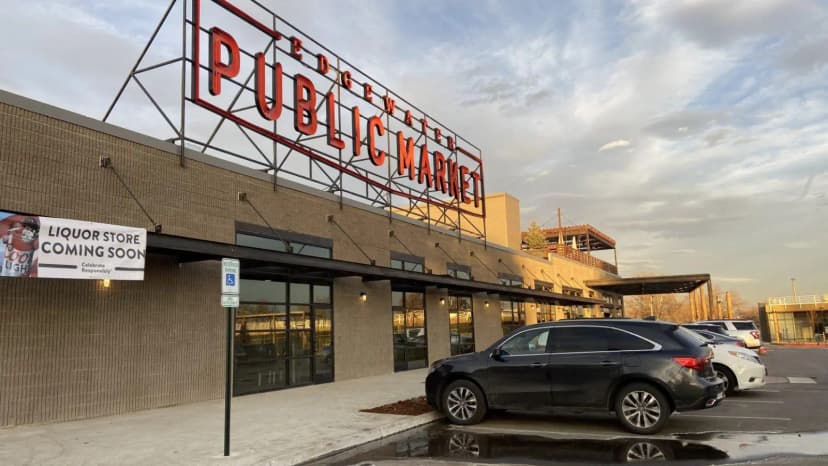 Edgewater Public Market