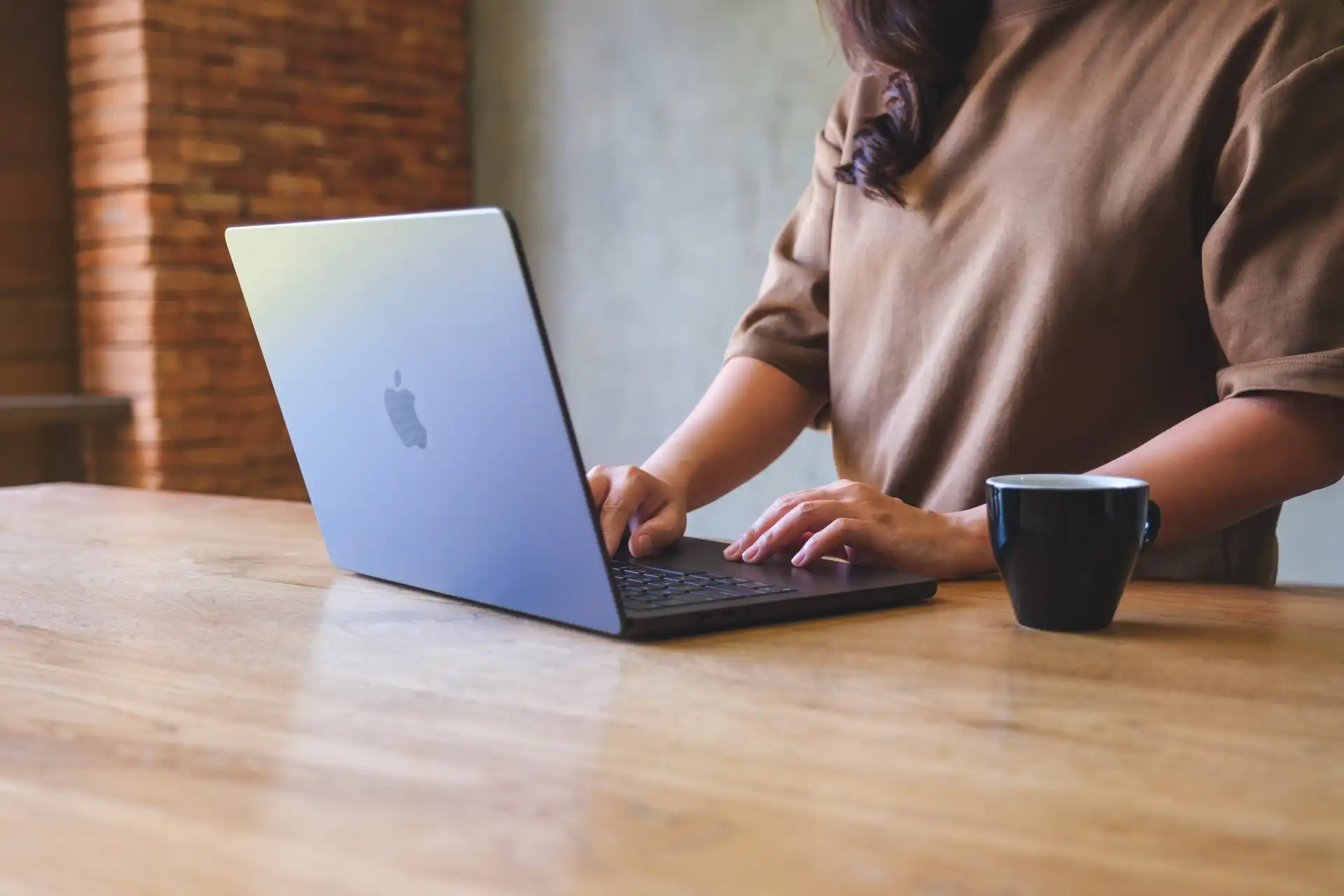 Resident coworking lounge with high-speed fiber internet for remote workers in Lakewood, CO